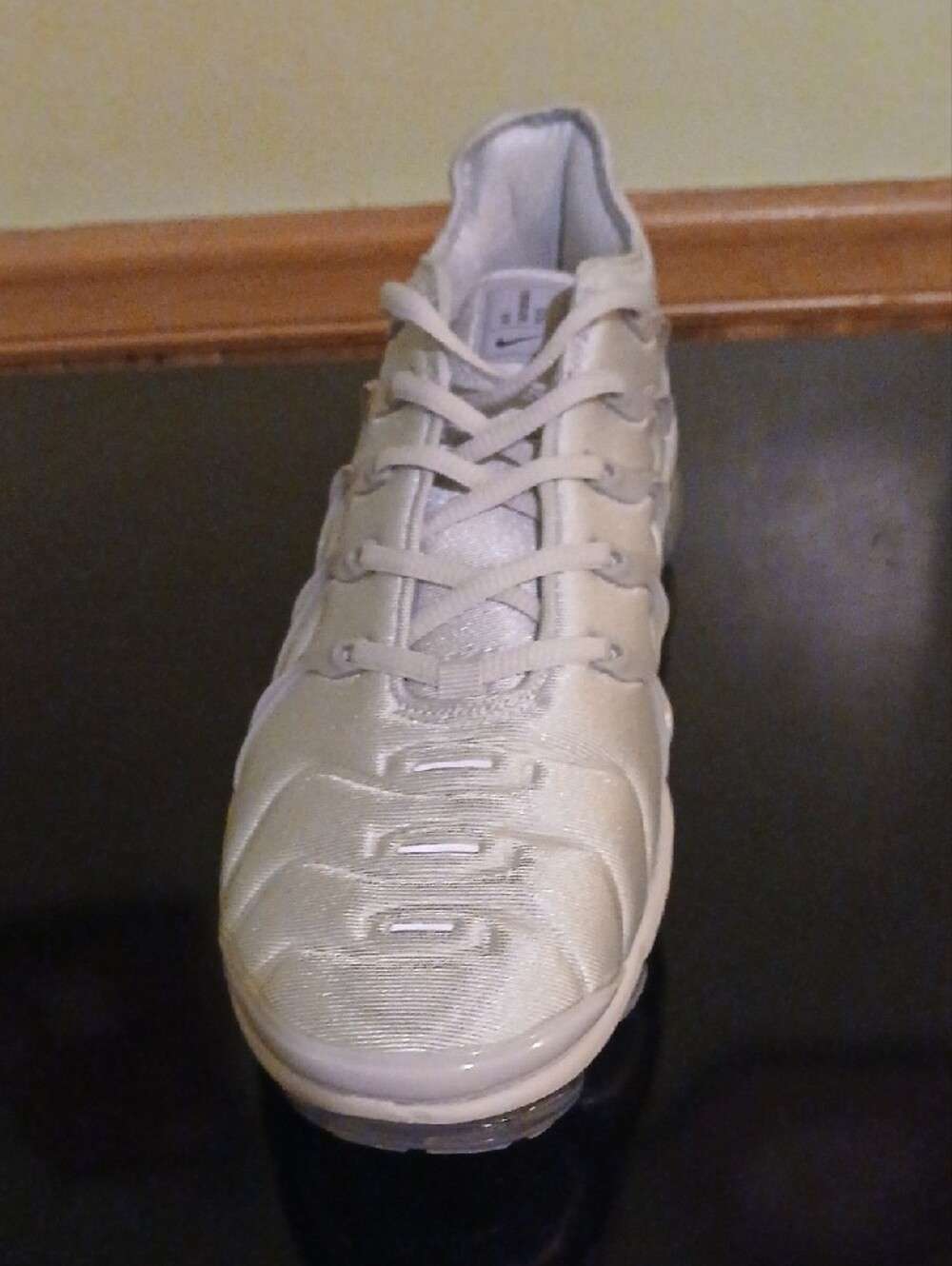 Nike Air VaporMax - Picture 2 of 3